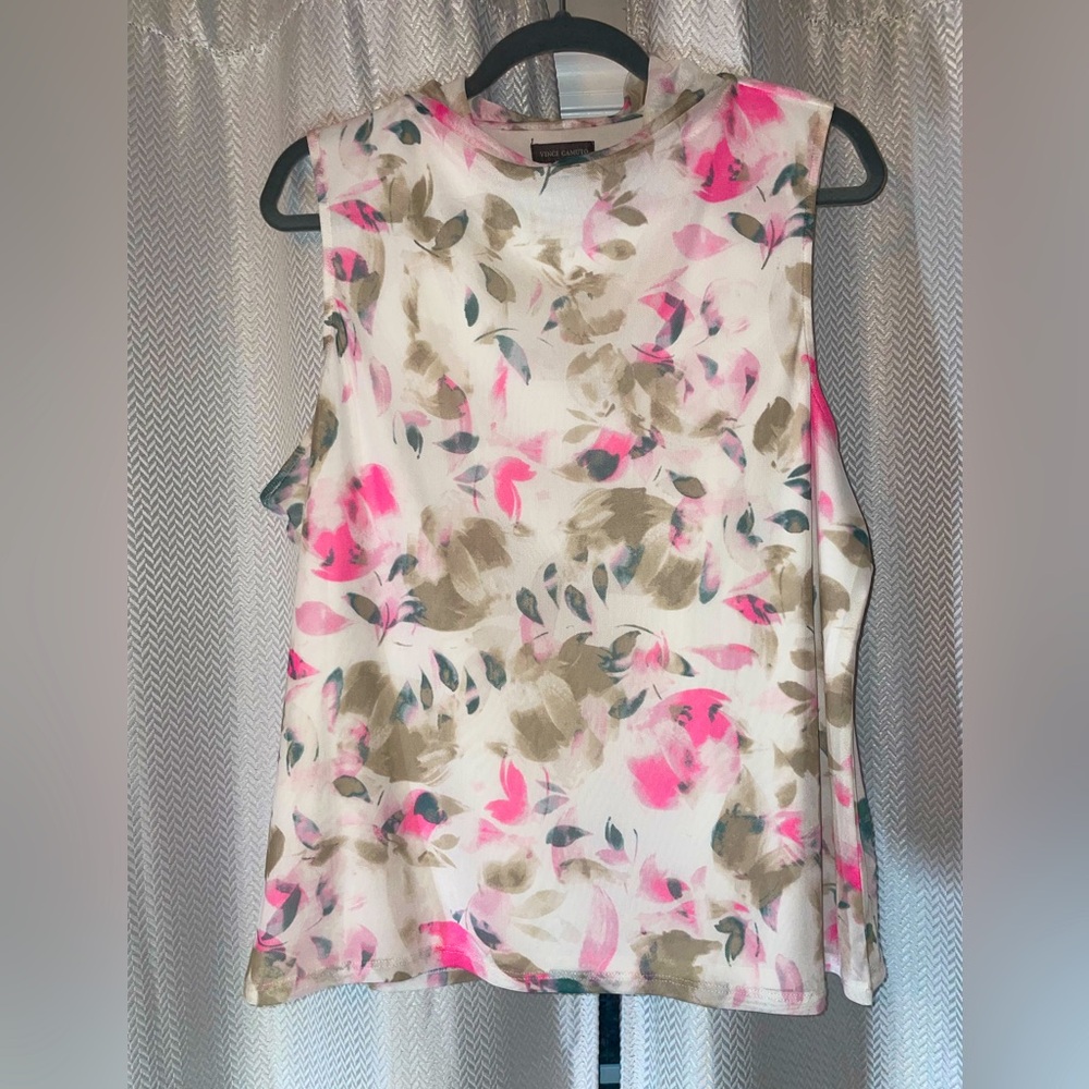 NWOT VINCE CAMUTO FLORAL TANKTOP